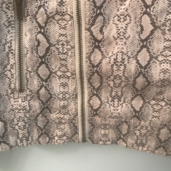 NWT V Cristina  animal print jacket - Picture 6 of 9